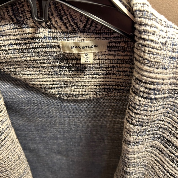 Max Studio Jacket - Picture 5 of 12